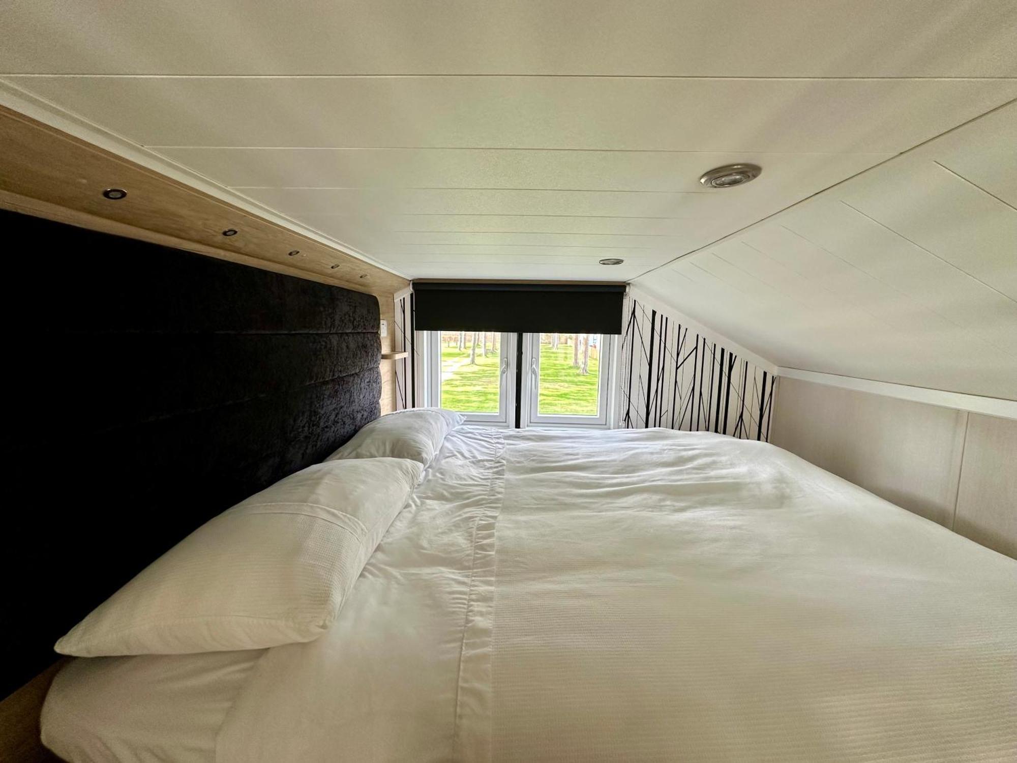 The Parr Pod - Beautiful, Luxury Pod Hotel อาเบอร์ลัวร์ ภายนอก รูปภาพ